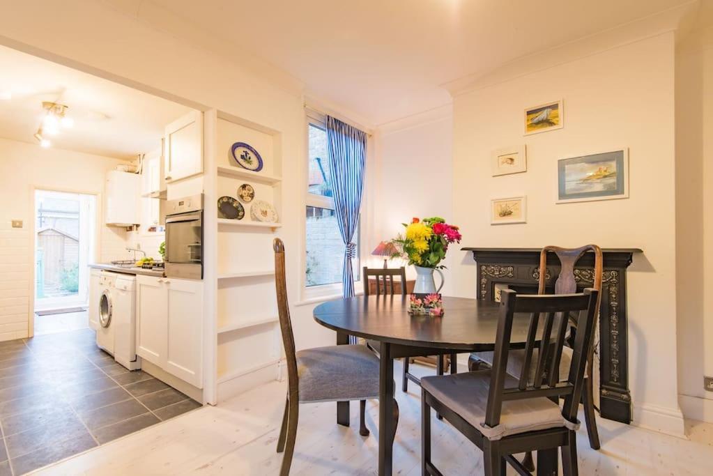 Honeysuckle Cottage ウィスタブル エクステリア 写真
