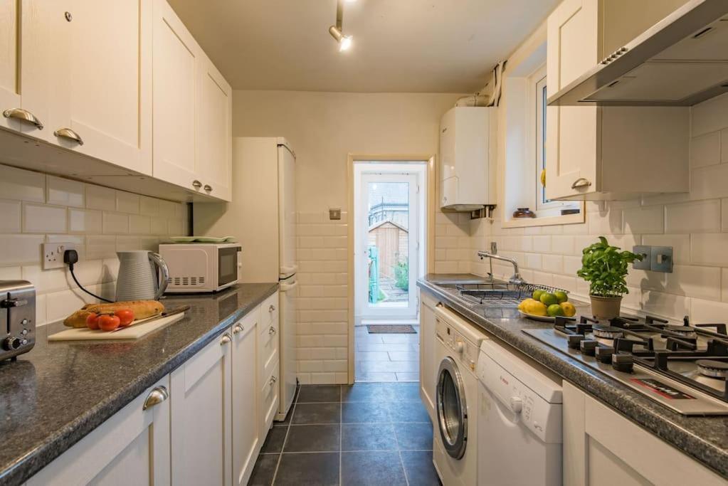 Honeysuckle Cottage ウィスタブル エクステリア 写真