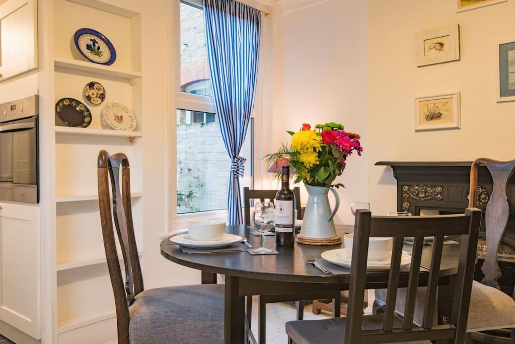 Honeysuckle Cottage ウィスタブル エクステリア 写真