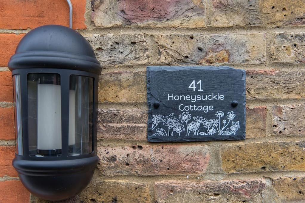 Honeysuckle Cottage ウィスタブル エクステリア 写真